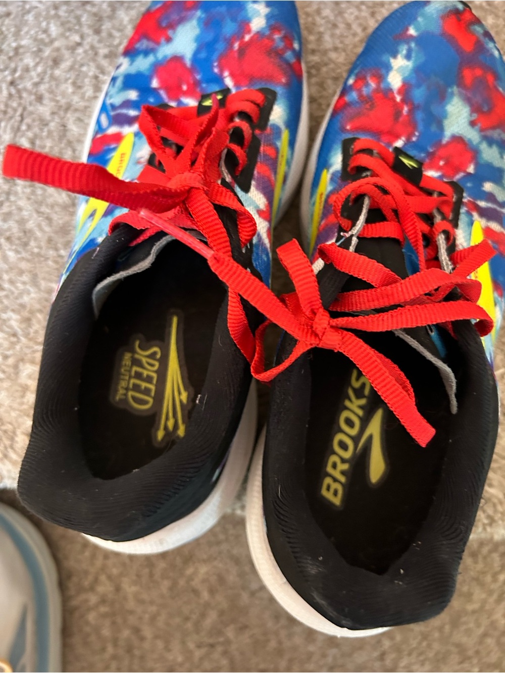 Brooks Launch 9 Running Jogging Walking Shoes in Vibrant Tie Dye Bold Color. 7 - Picture 7 of 8